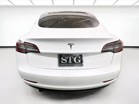 More photos of 2022 Tesla Model 3 at STG Chandler, AZ