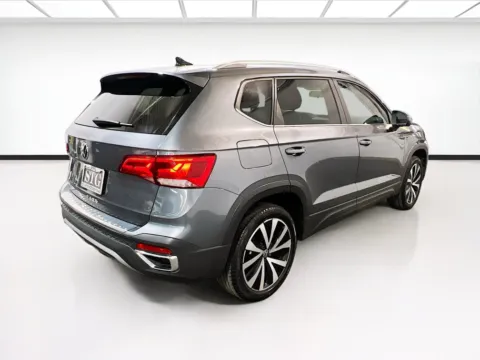 More photos of 2022 Volkswagen Taos SE at STG Chandler, AZ