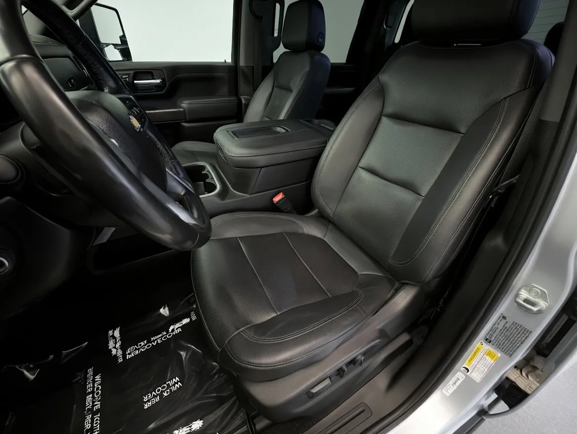 2022 Chevrolet Silverado 2500HD LTZ - Photo 11