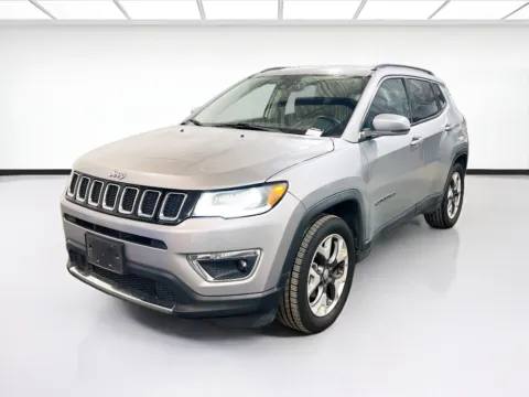 Silver 2018 Jeep Compass Limited for sale in Chandler, AZ