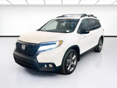 White 2020 Honda Passport Touring for sale in Chandler, AZ