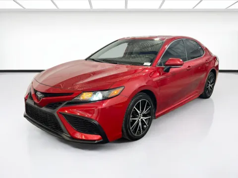 Red 2022 Toyota Camry SE for sale in Chandler, AZ