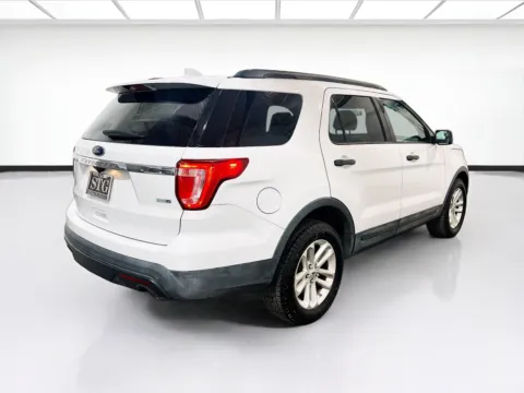 More photos of 2016 Ford Explorer at STG Chandler, AZ