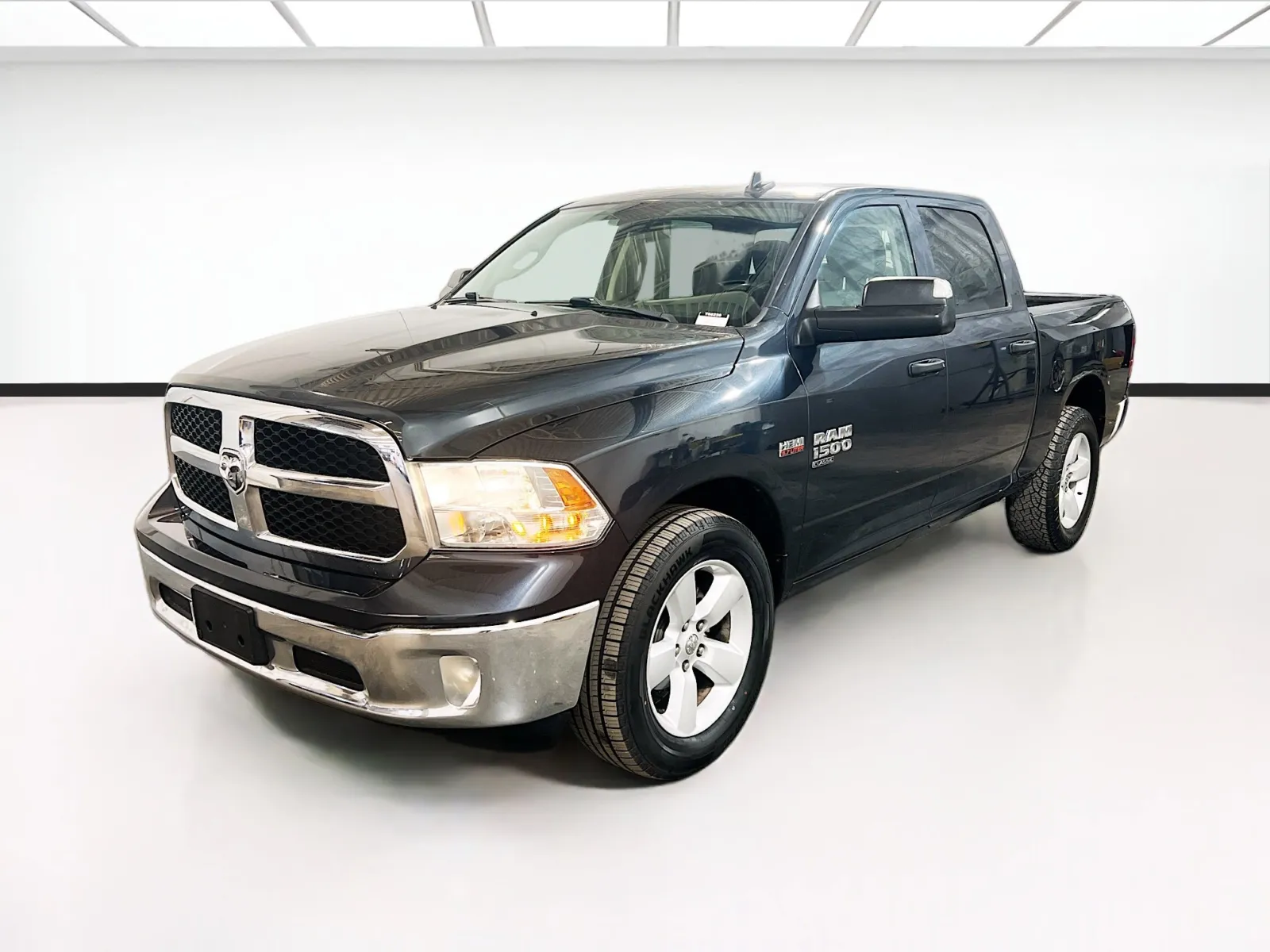 2021 RAM 1500 Classic Tradesman 4x4 Crew Cab 5'7's photo