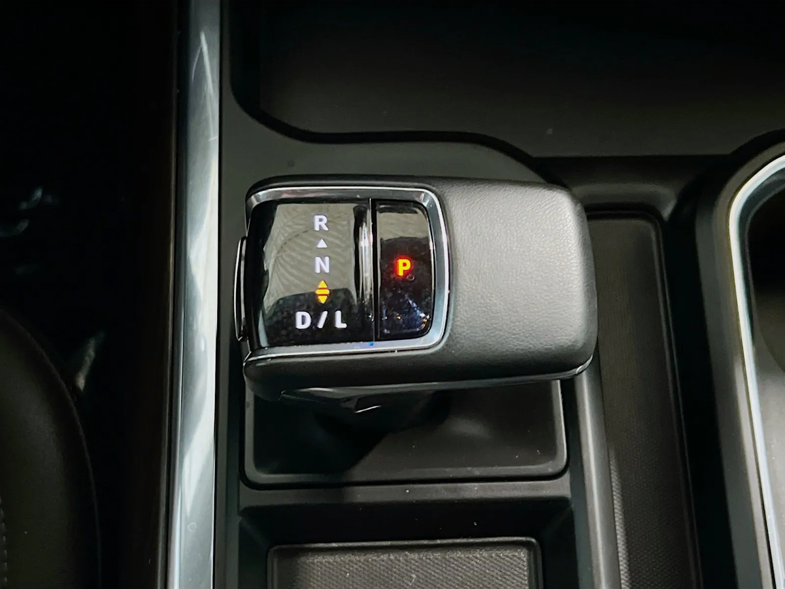 2024 GMC Sierra 1500 SLT - Photo 12