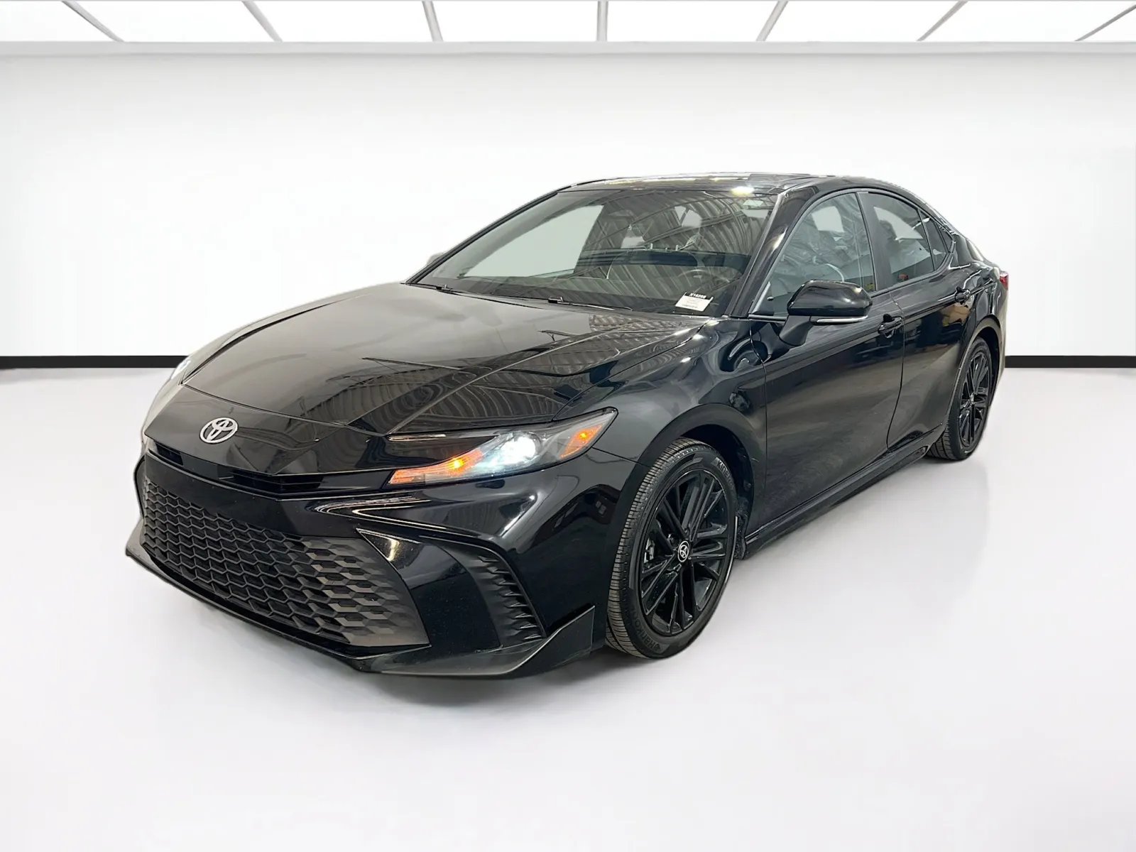 Black 2025 Toyota Camry SE for sale in Chandler, AZ