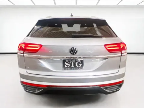 More photos of 2021 Volkswagen Atlas Cross Sport 2.0T SE w/Technology at STG Chandler, AZ