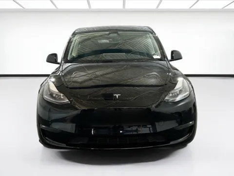 Photos of 2025 Tesla Model Y Performance for sale in Chandler, AZ at STG Chandler