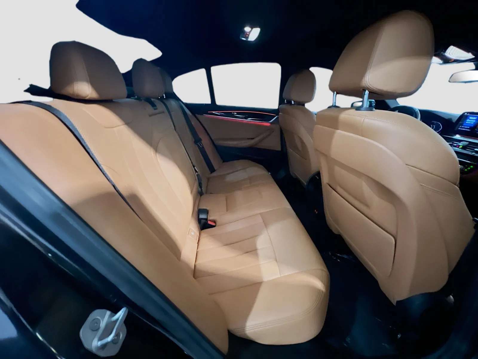 2022 BMW 5 Series 530i - Photo 21