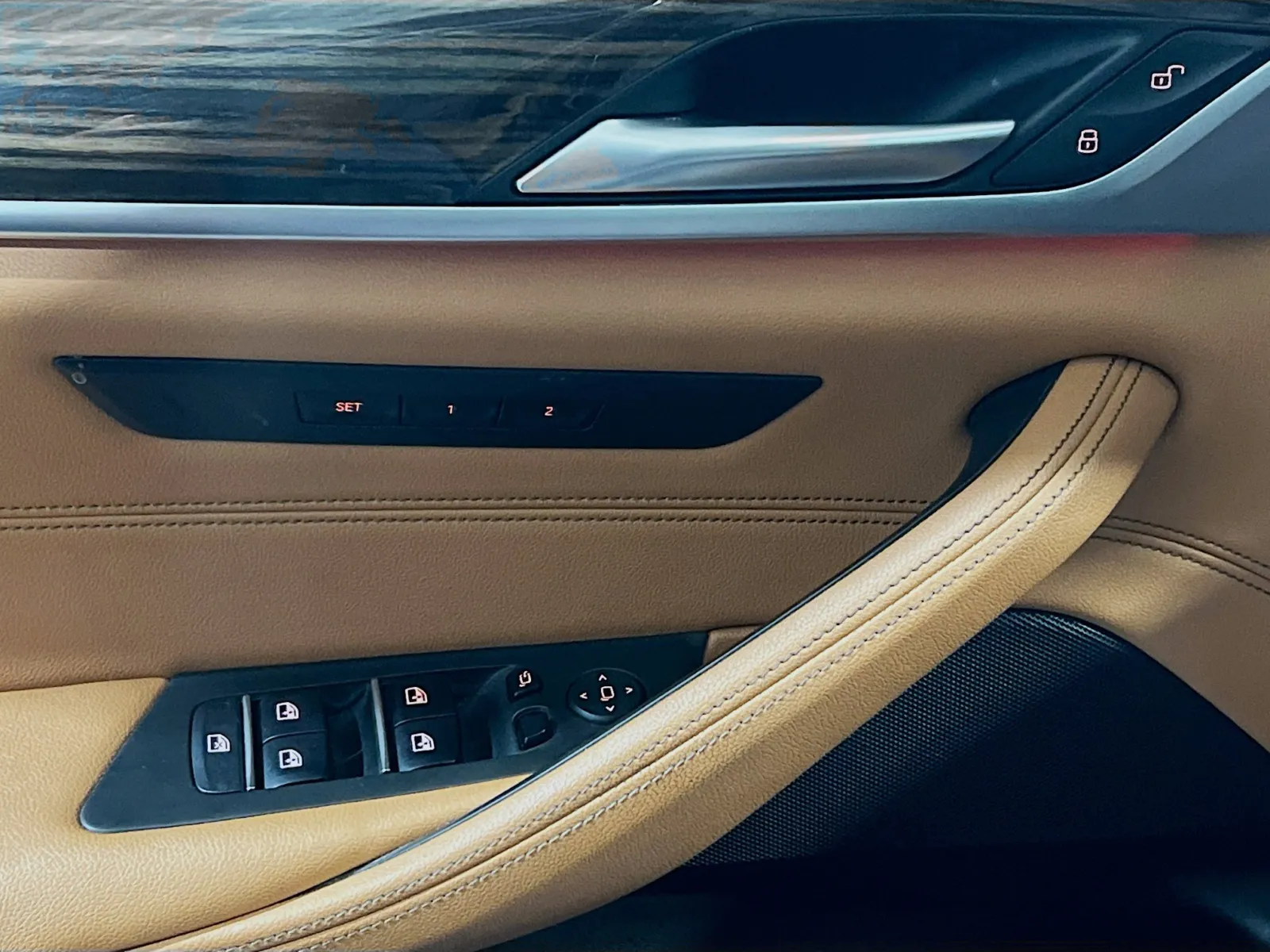 2022 BMW 5 Series 530i - Photo 14