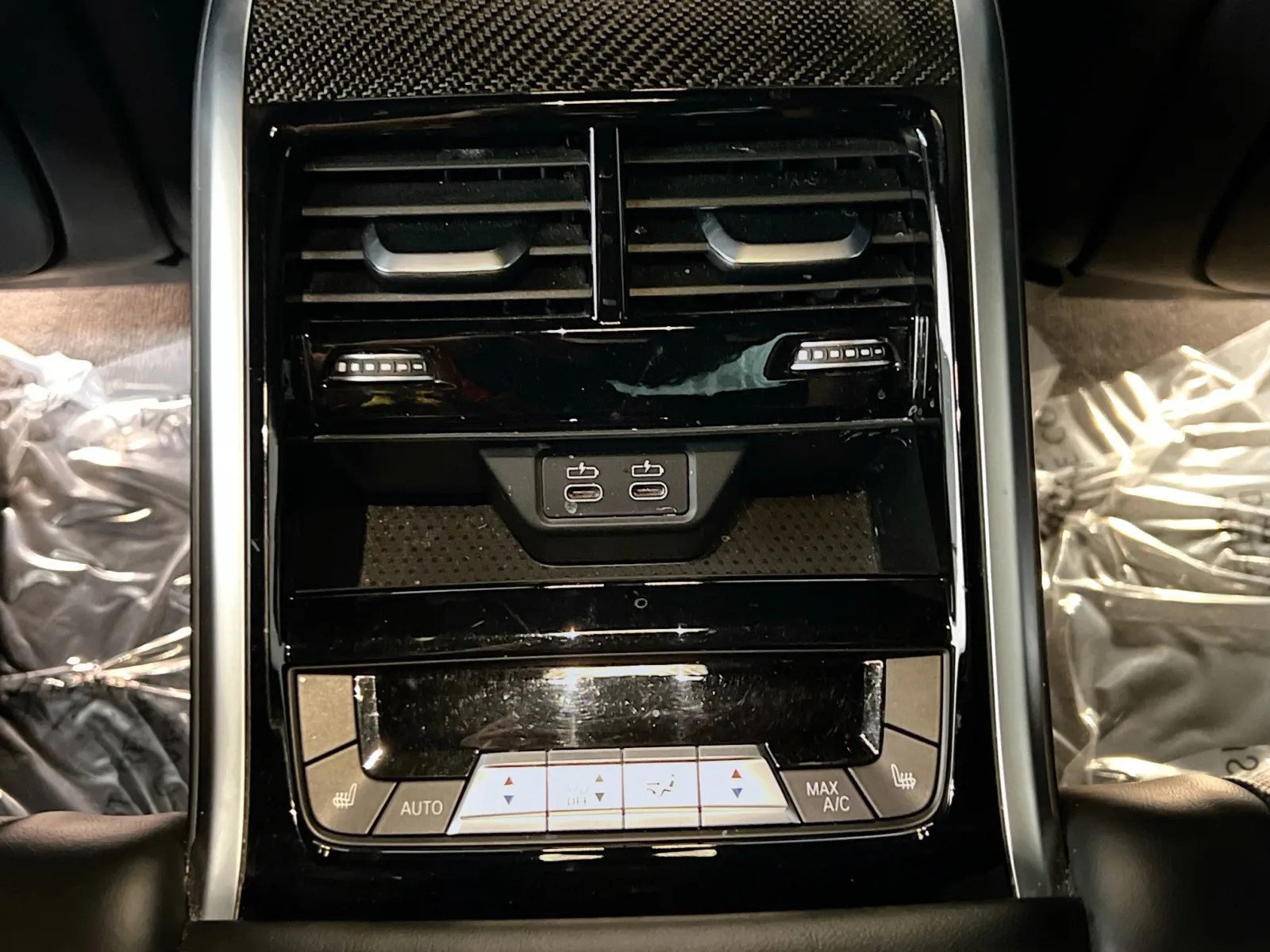 2021 BMW 8 Series M850i - Photo 19