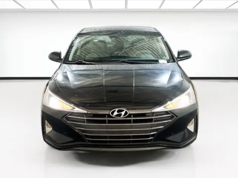 Photos of 2020 Hyundai Elantra SE for sale in Chandler, AZ at STG Chandler