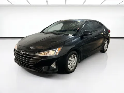 Black 2020 Hyundai Elantra SE for sale in Chandler, AZ