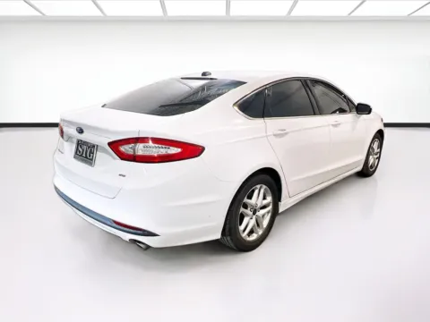 More photos of 2014 Ford Fusion SE at STG Chandler, AZ