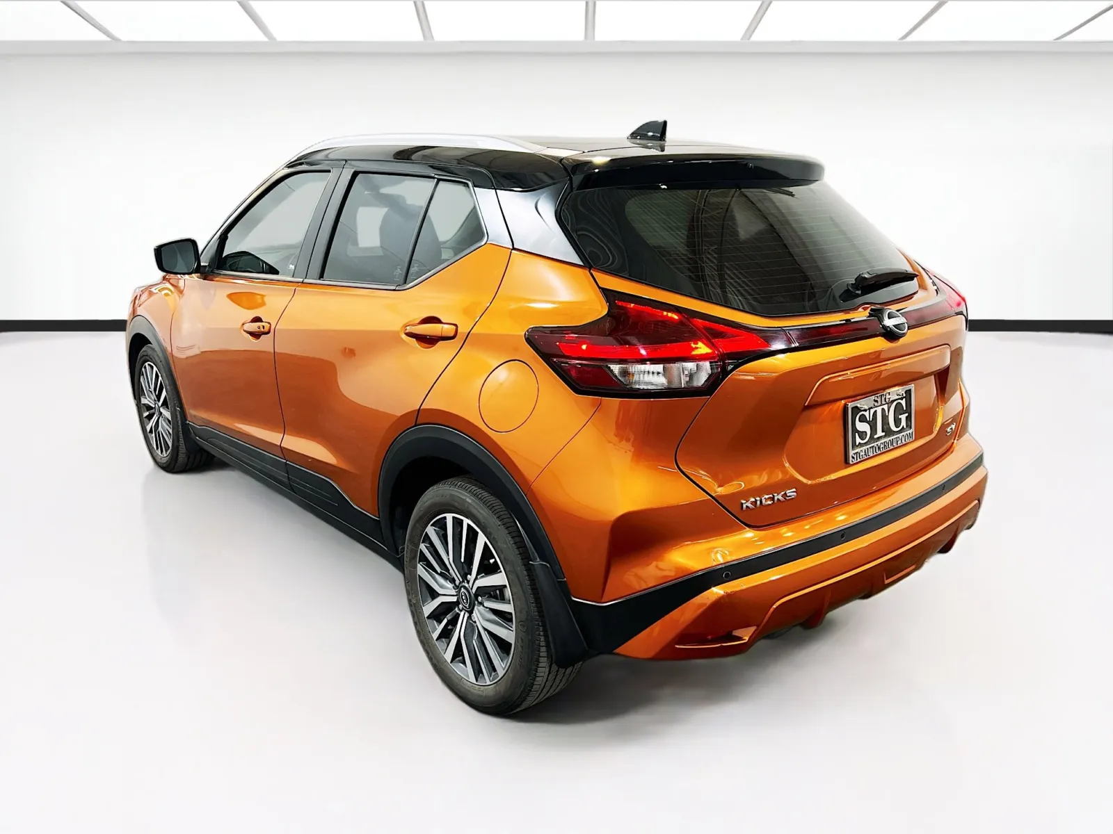 2023 Nissan Kicks SV - Photo 6