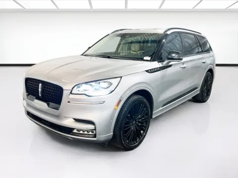 Silver 2020 Lincoln Aviator Black Label for sale in Chandler, AZ