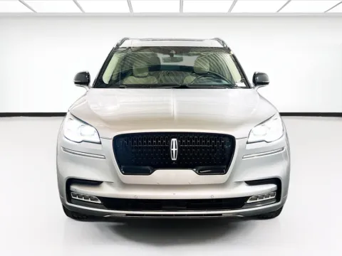Photos of 2020 Lincoln Aviator Black Label for sale in Chandler, AZ at STG Chandler