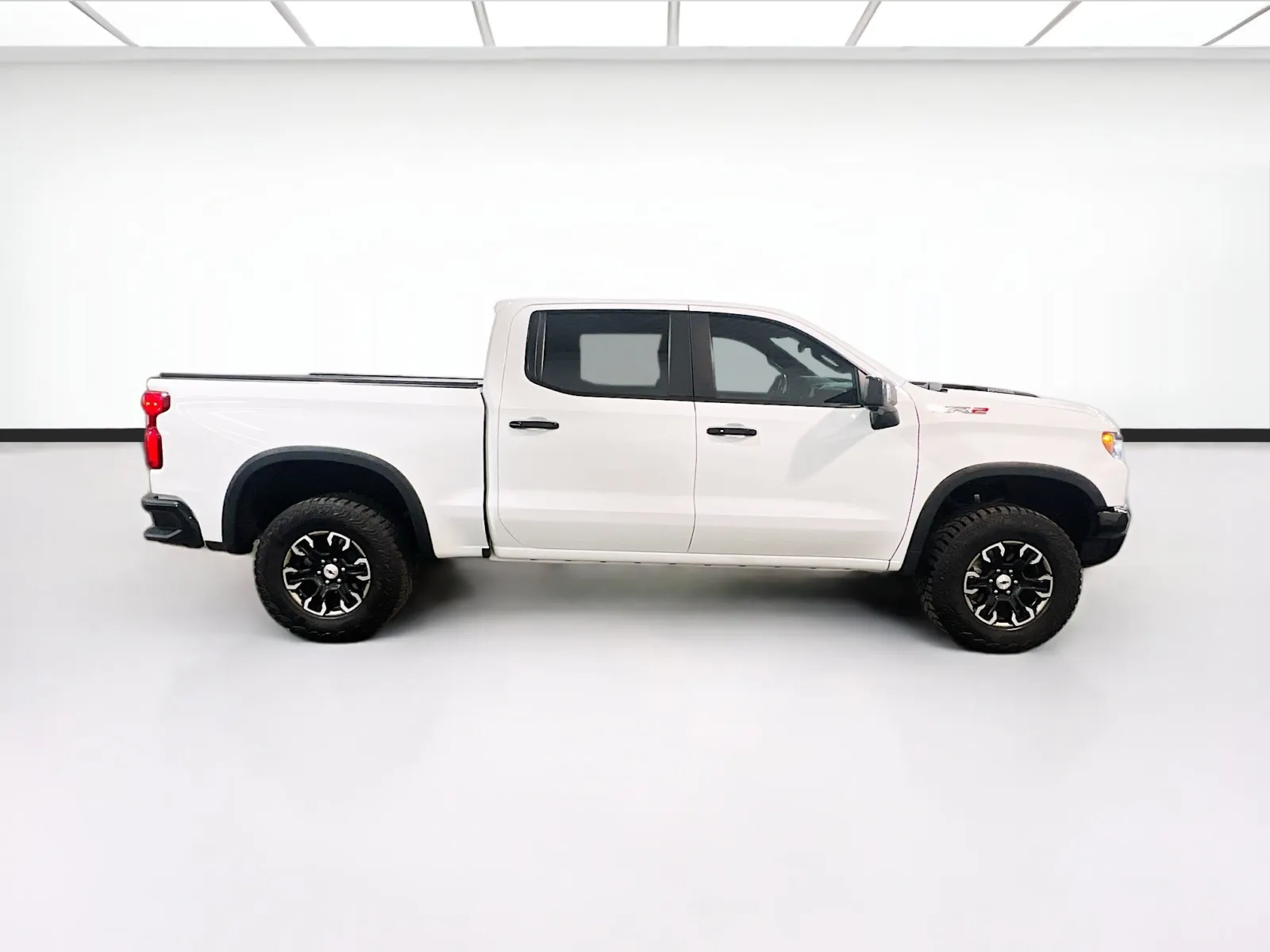 2024 Chevrolet Silverado 1500 ZR2 - Photo 23