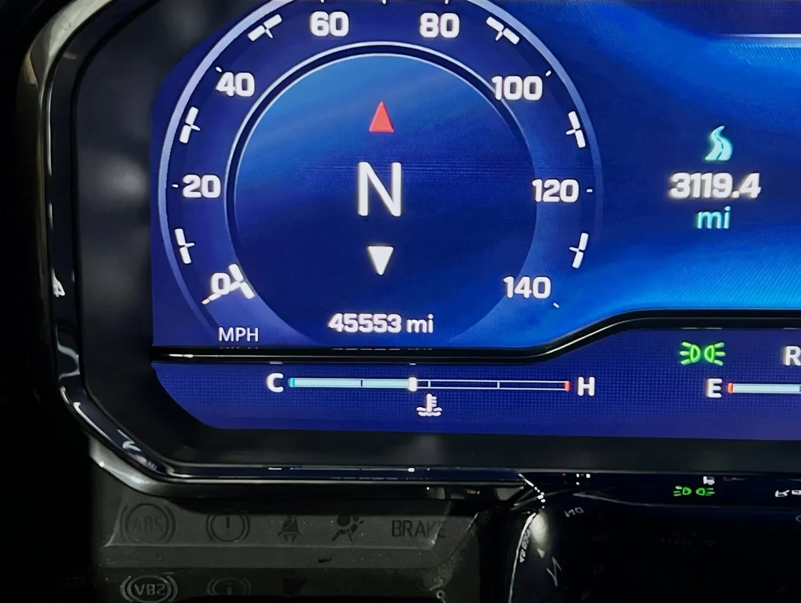 2024 Chevrolet Silverado 1500 ZR2 - Photo 8