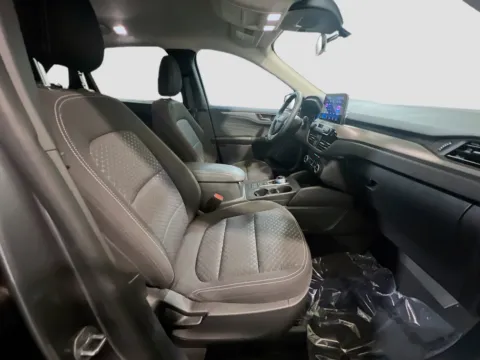 More photos of 2023 Ford Escape Active at STG Chandler, AZ