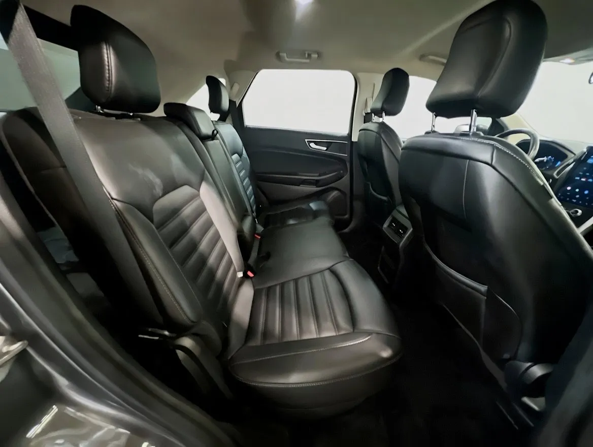 2022 Ford Edge SEL - Photo 19
