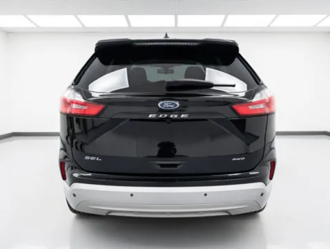 More photos of 2022 Ford Edge SEL at STG Chandler, AZ