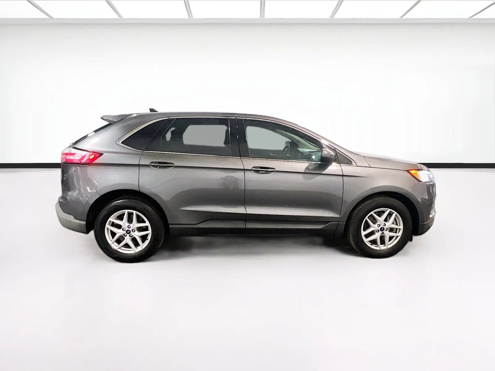 2022 Ford Edge SEL - Photo 23