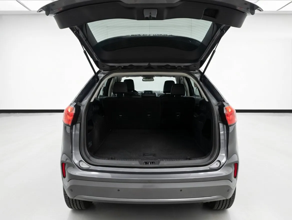 2022 Ford Edge SEL - Photo 18
