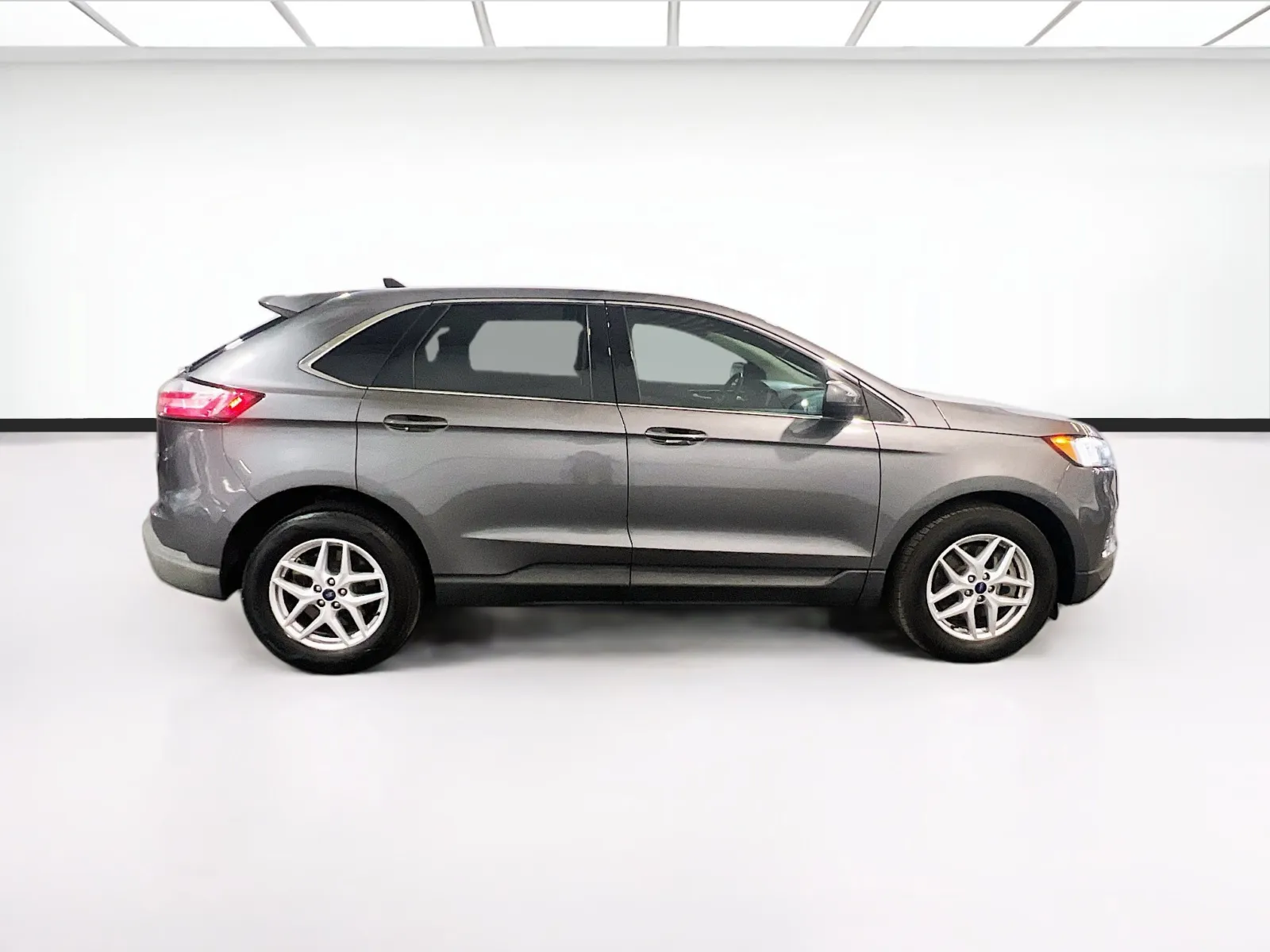 2022 Ford Edge SEL - Photo 23