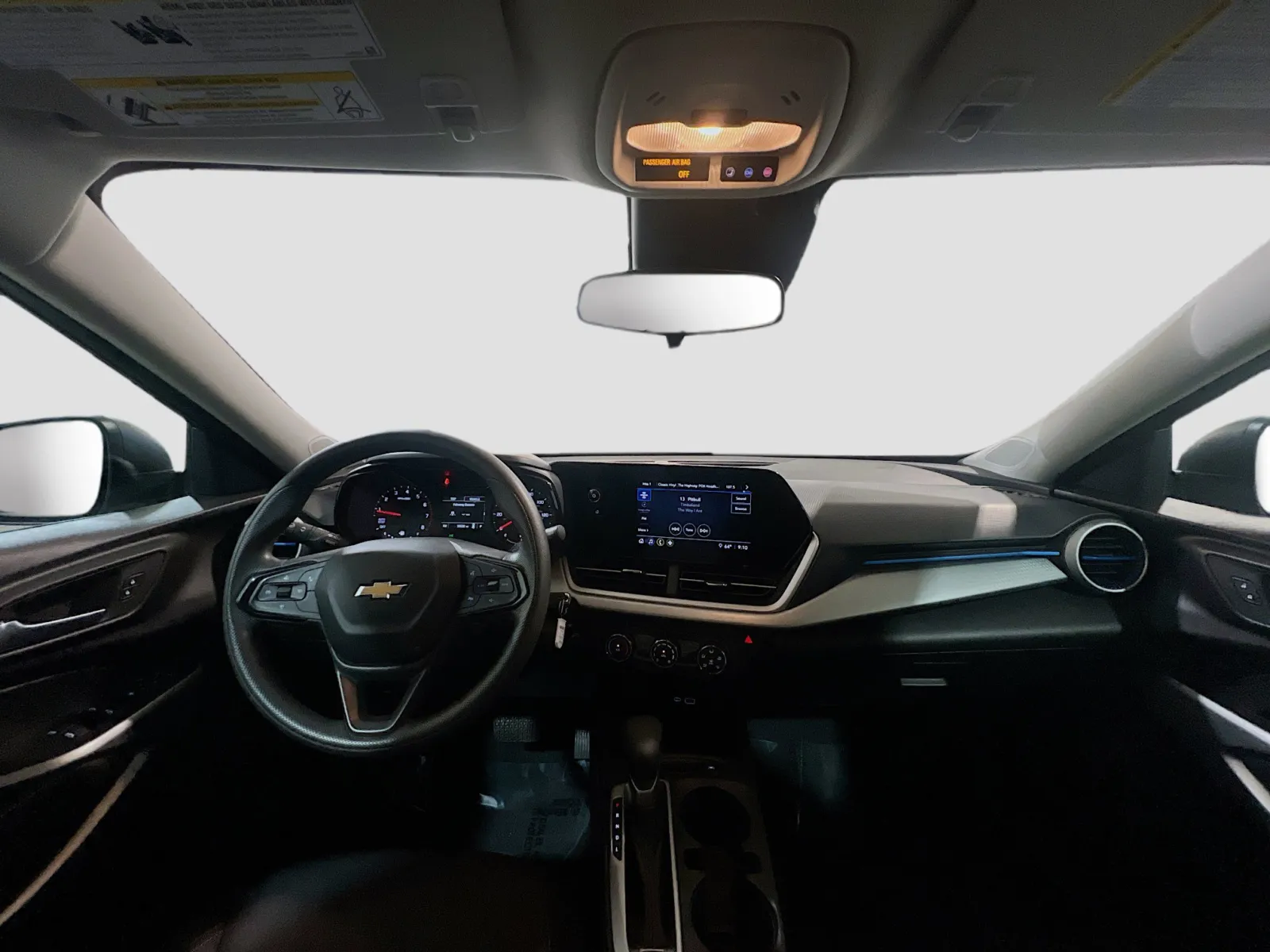 2025 Chevrolet Trax LS - Photo 15