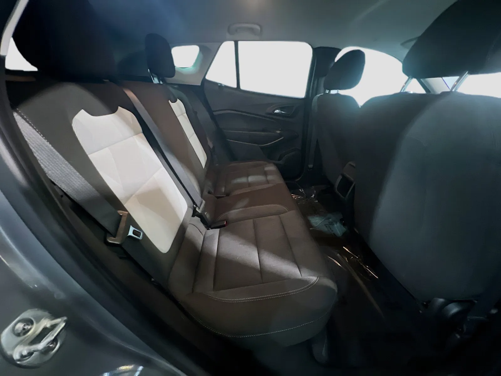 2025 Chevrolet Trax LS - Photo 18