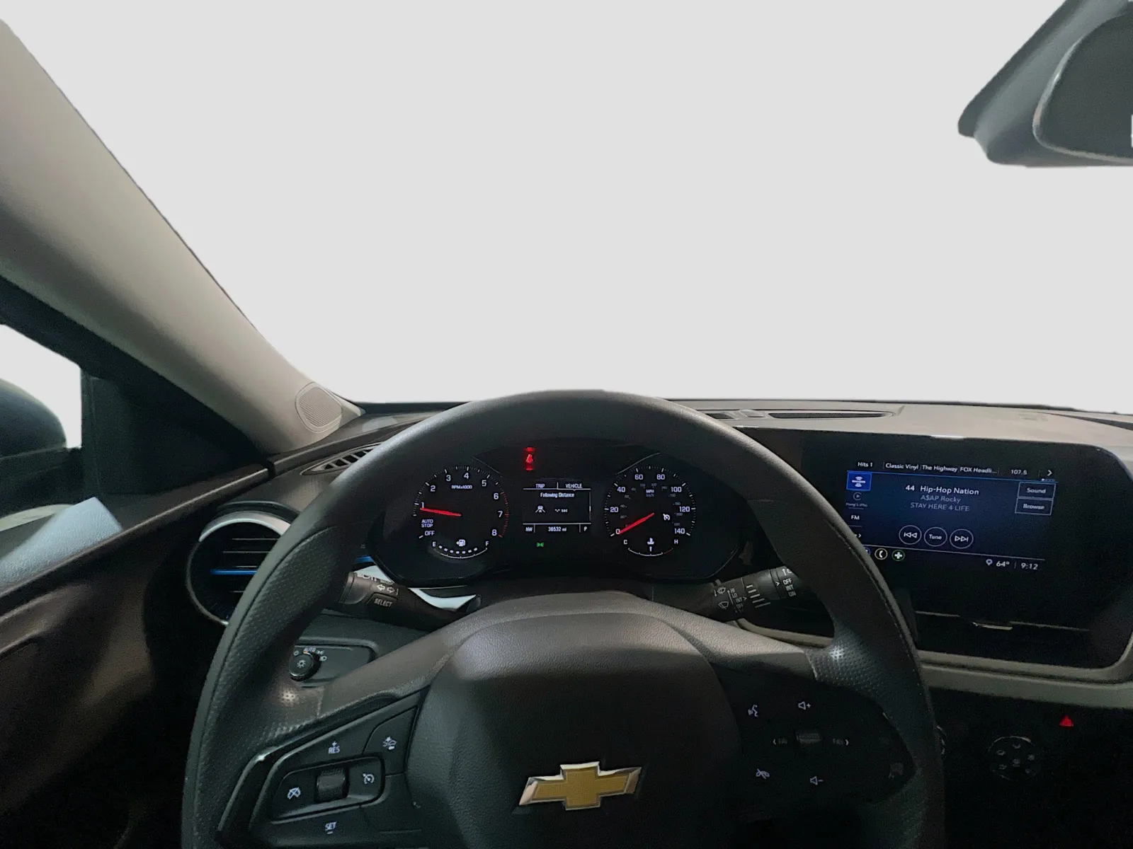 2025 Chevrolet Trax LS - Photo 7