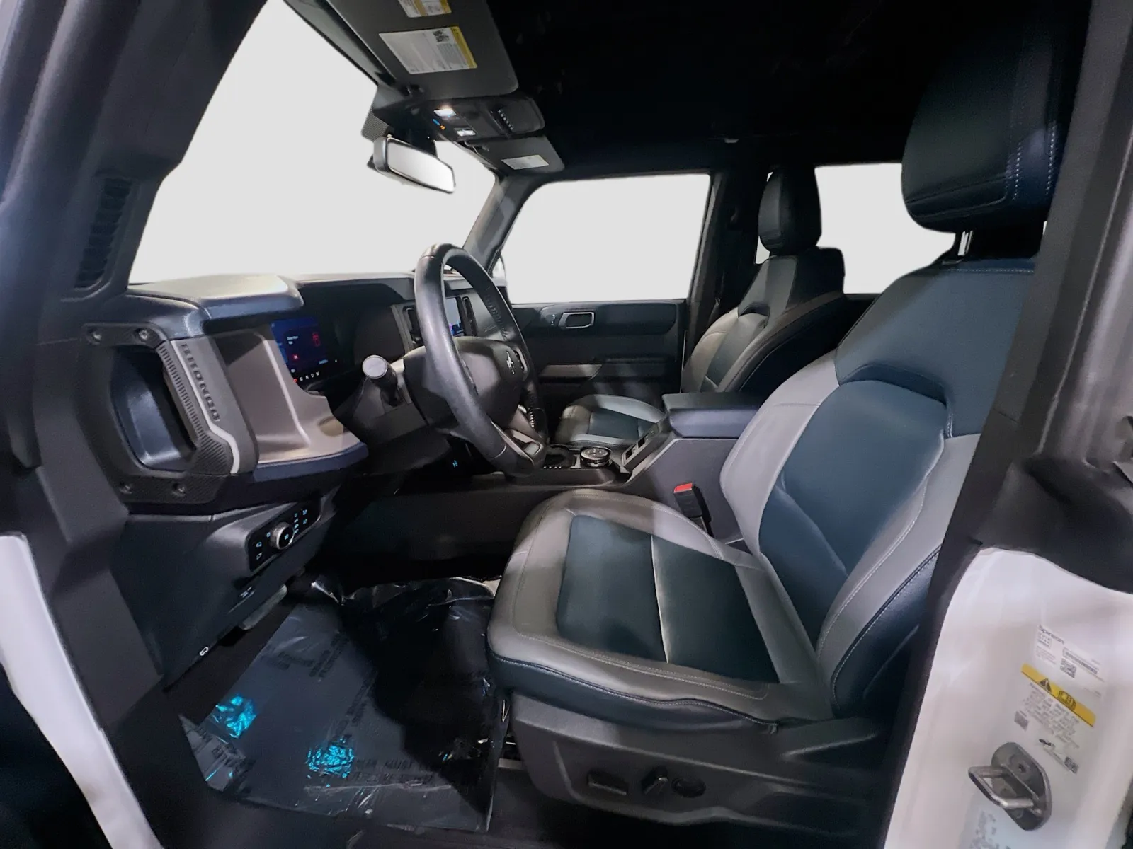 2023 Ford Bronco 4-Door Outer Banks - Photo 15