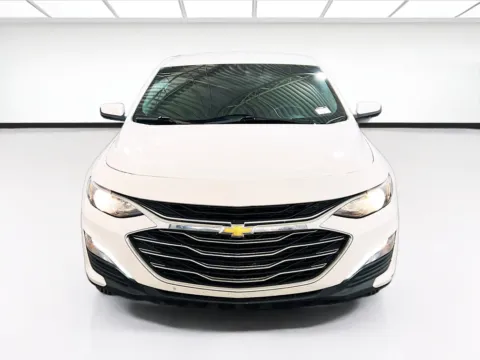 Photos of 2022 Chevrolet Malibu LT for sale in Chandler, AZ at STG Chandler