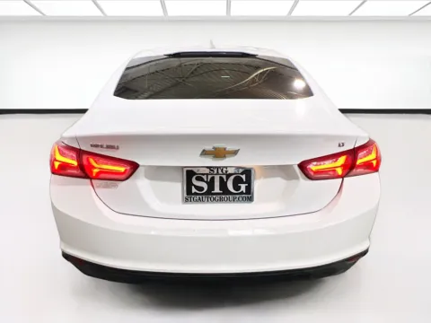 More photos of 2022 Chevrolet Malibu LT at STG Chandler, AZ