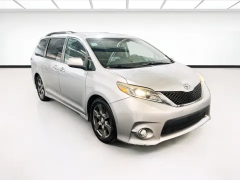 Another view of 2017 Toyota Sienna SE for sale in Chandler, AZ at STG Chandler