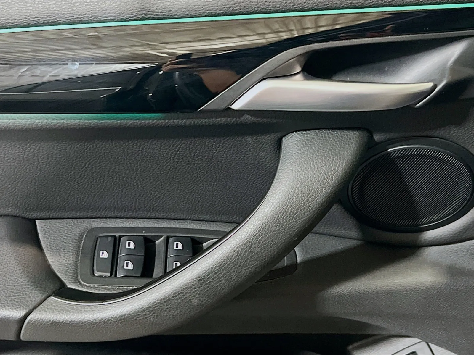 2020 BMW X2 28i - Photo 14