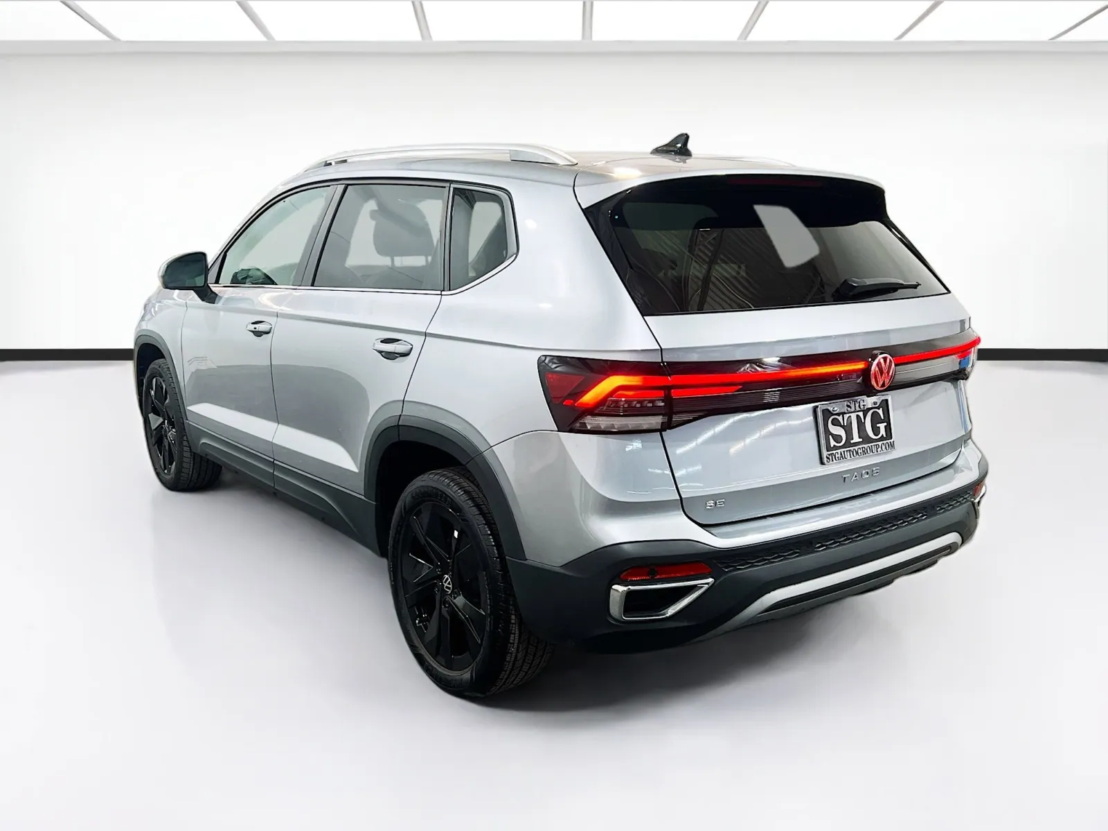 2025 Volkswagen Taos SE - Photo 6