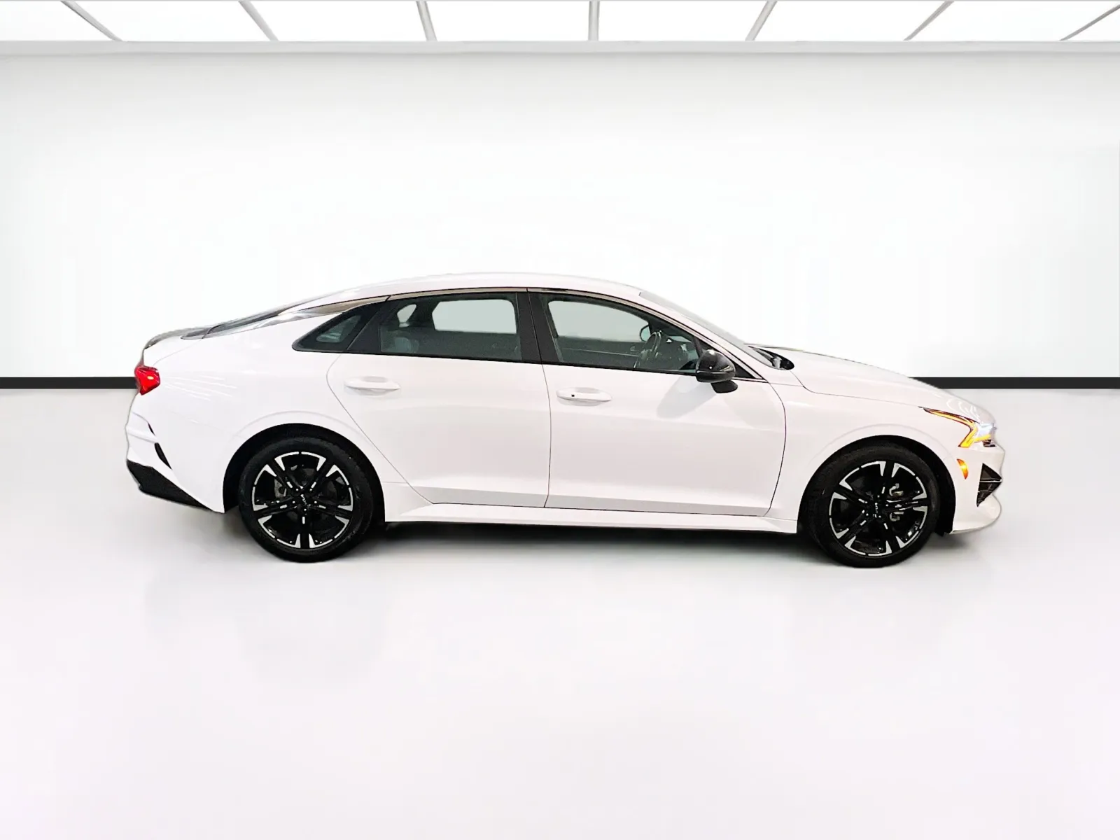 2024 Kia K5 GT-Line - Photo 23