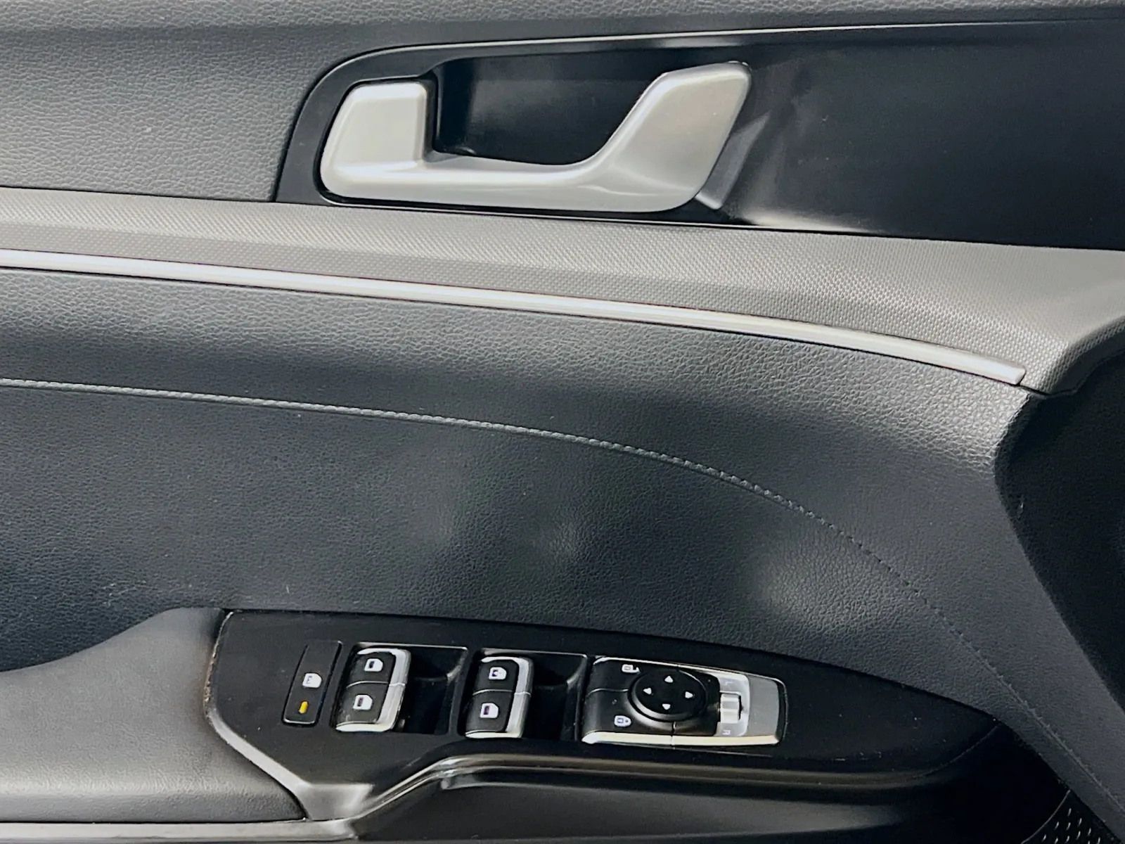 2024 Kia K5 GT-Line - Photo 14