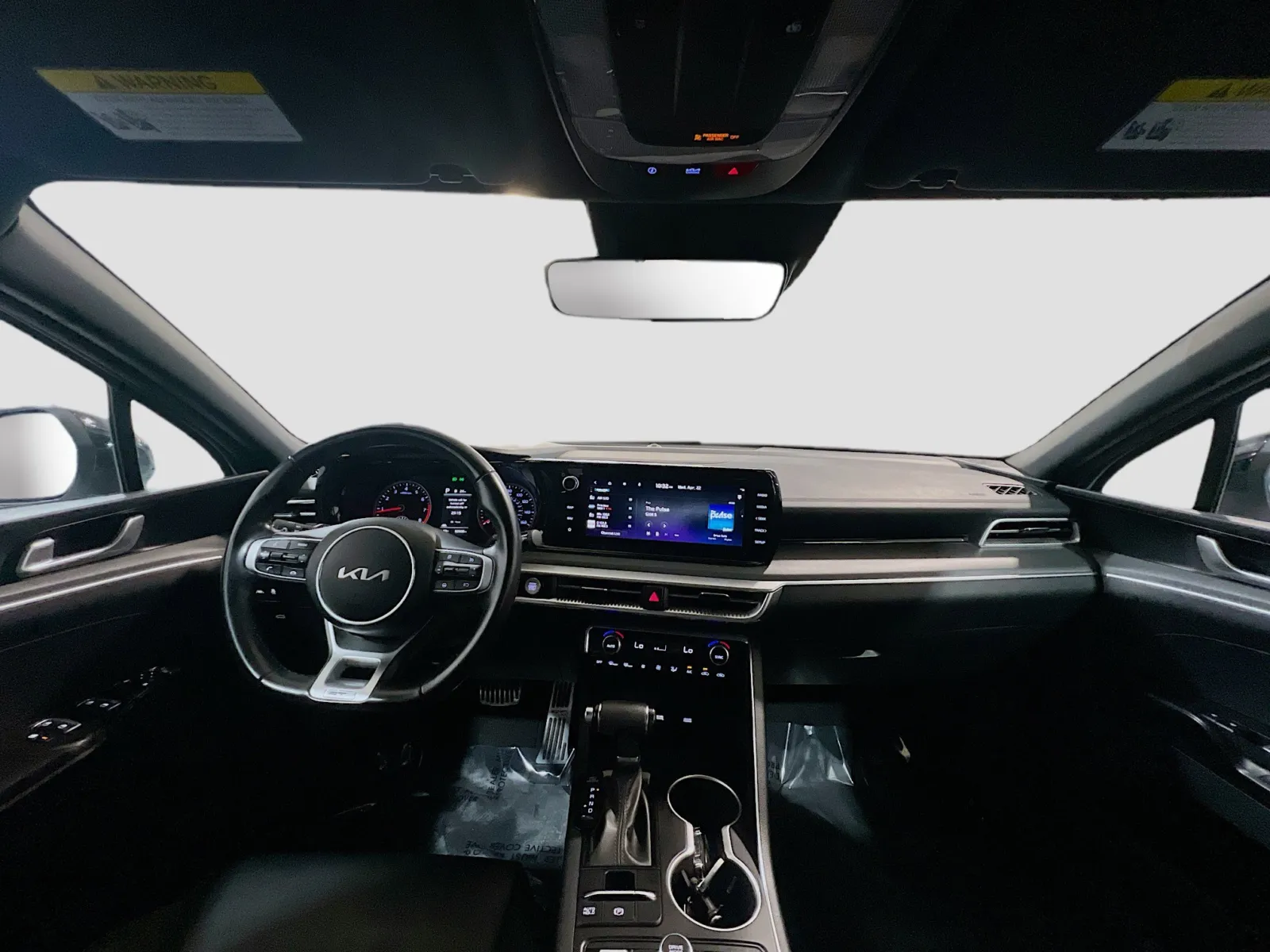 2024 Kia K5 GT-Line - Photo 16