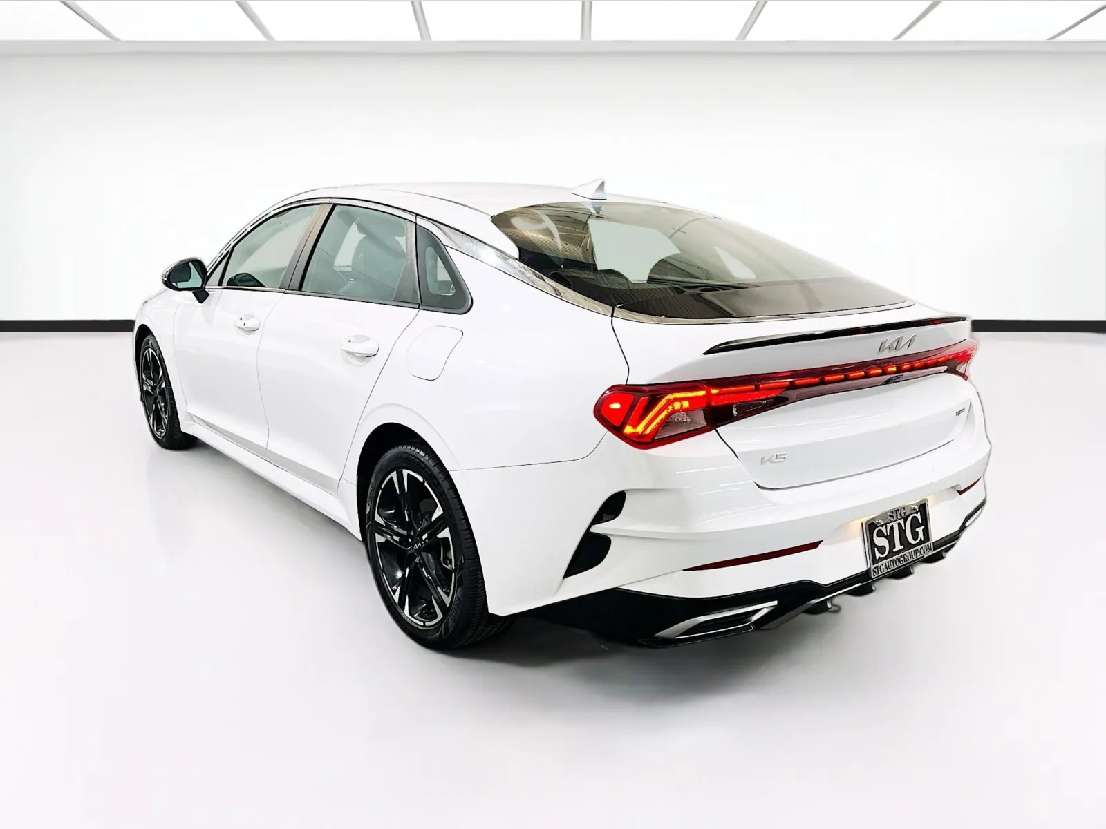 2024 Kia K5 GT-Line - Photo 6