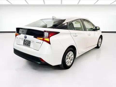 More photos of 2021 Toyota Prius L at STG Chandler, AZ