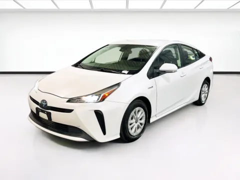 White 2021 Toyota Prius L for sale in Chandler, AZ