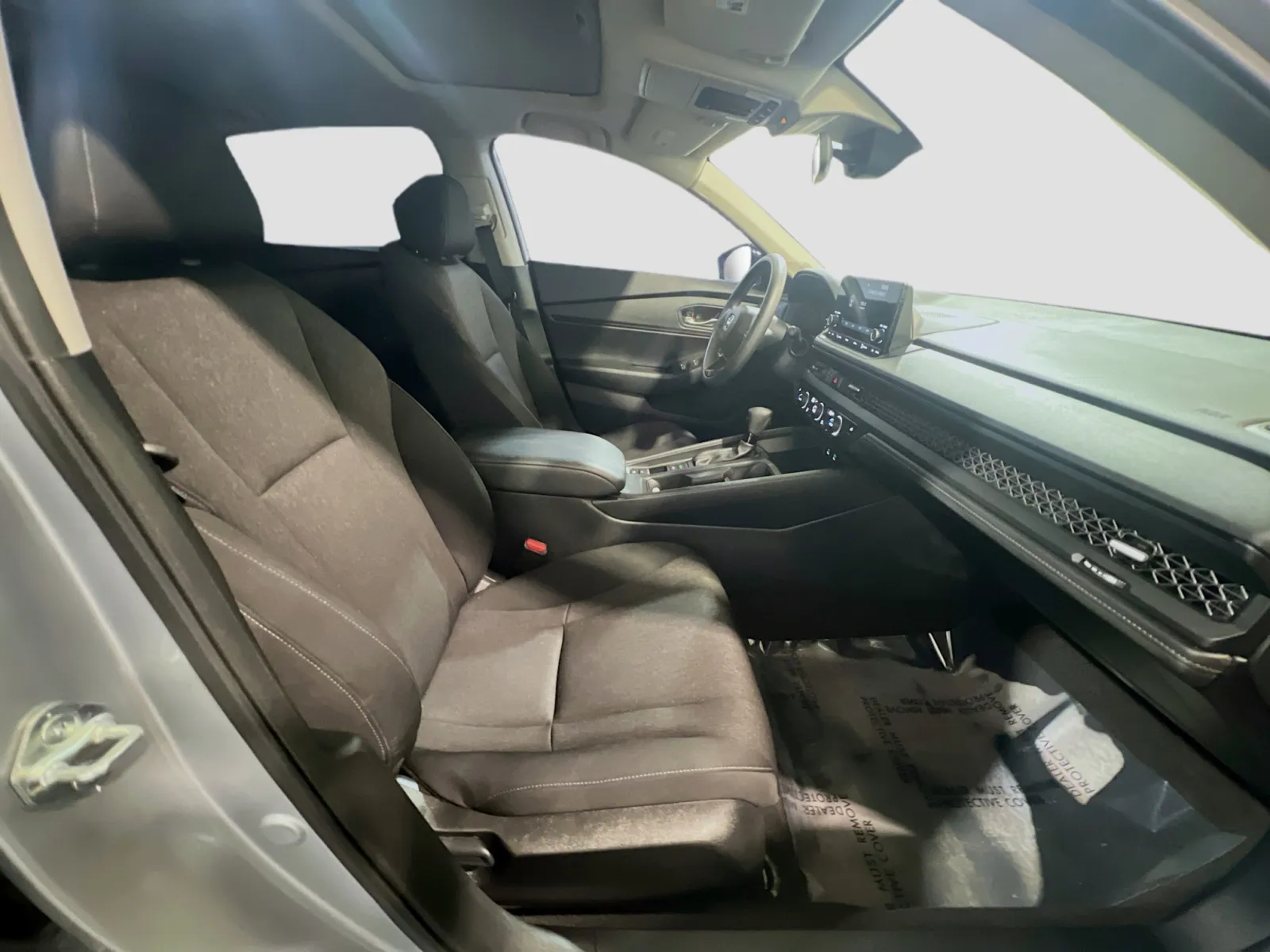 2025 Honda Accord SE - Photo 21