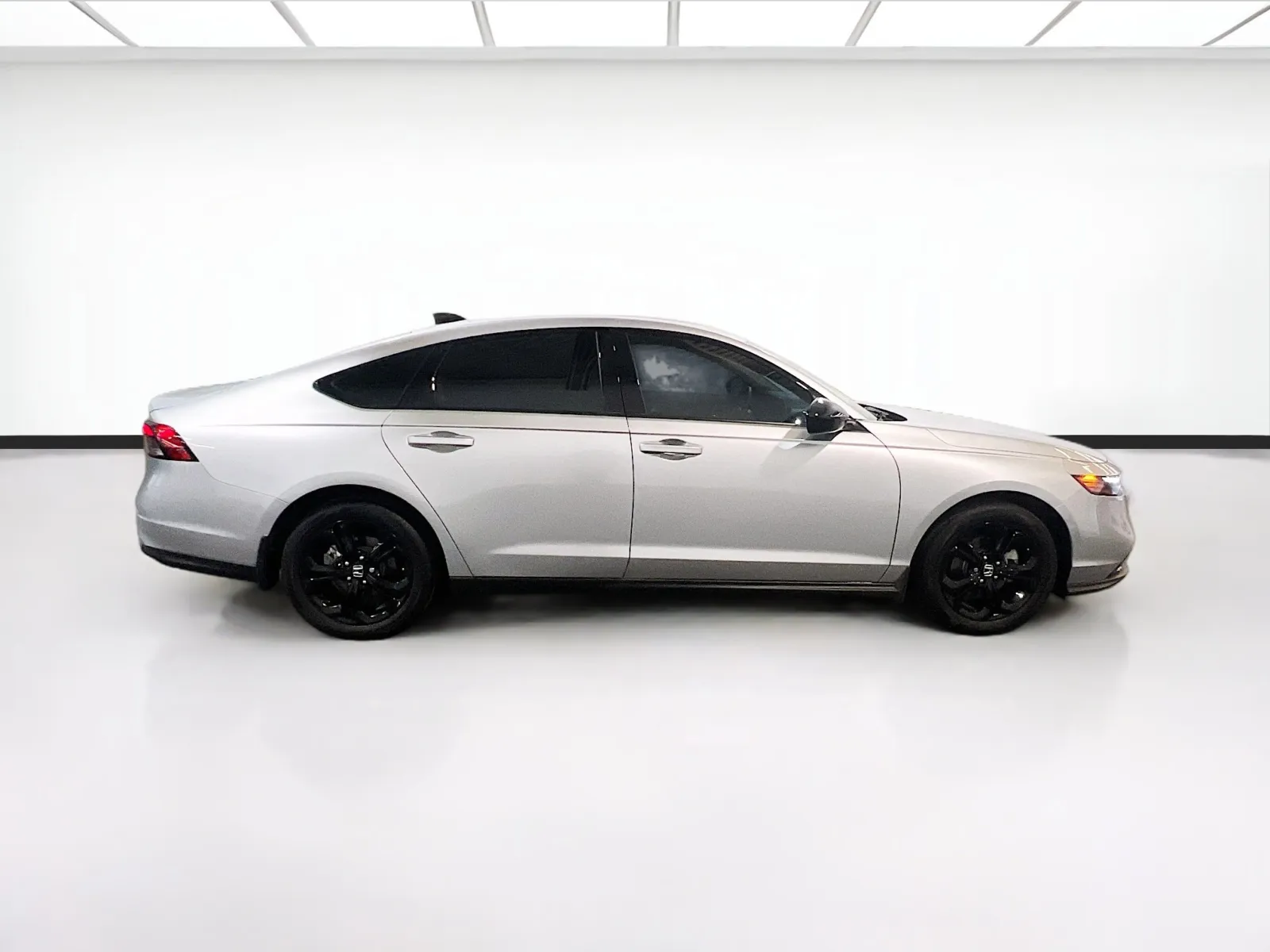 2025 Honda Accord SE - Photo 24