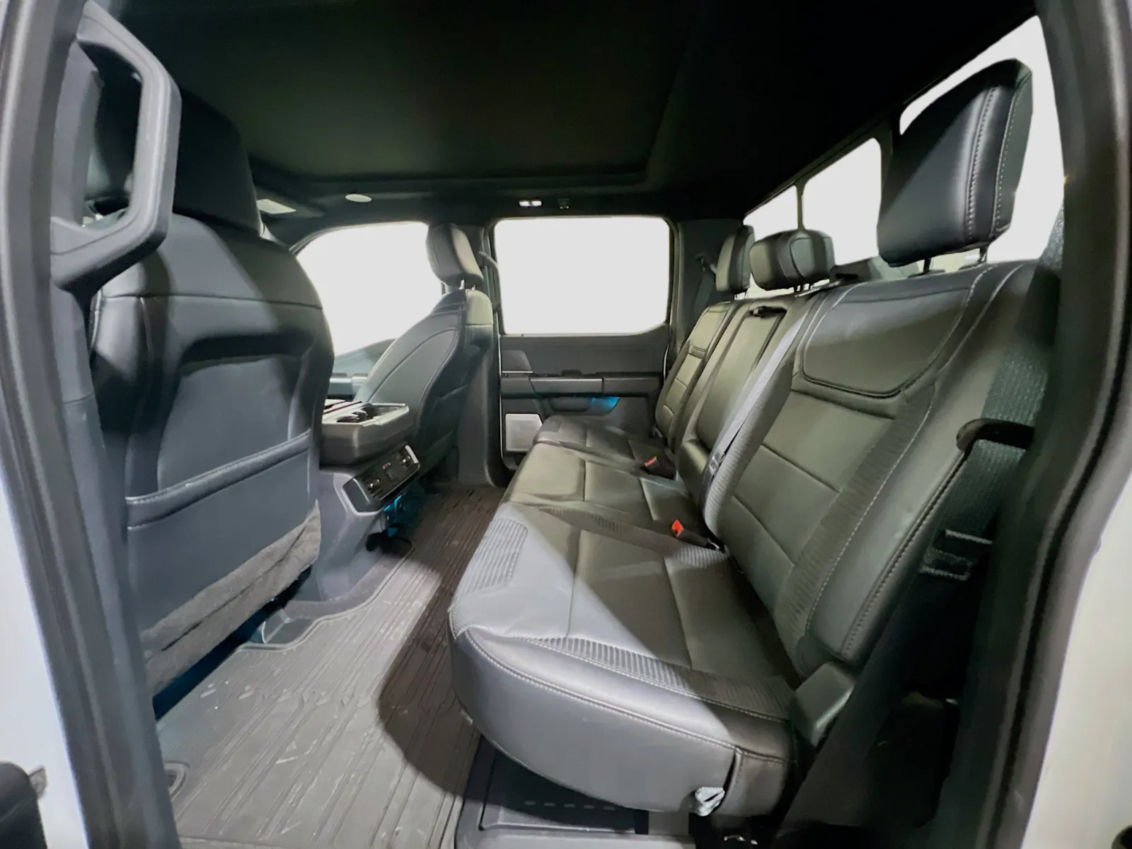 2023 Ford F-150 Raptor - Photo 19