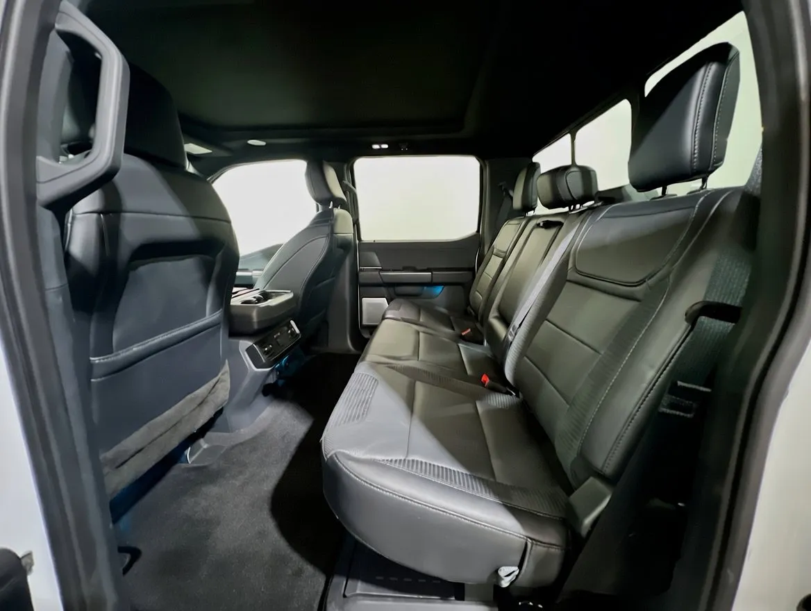 2023 Ford F-150 Raptor - Photo 19
