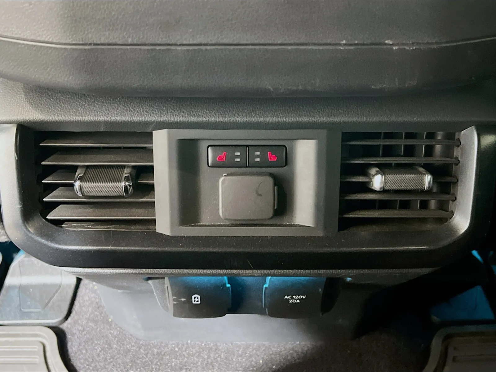 2023 Ford F-150 Raptor - Photo 20