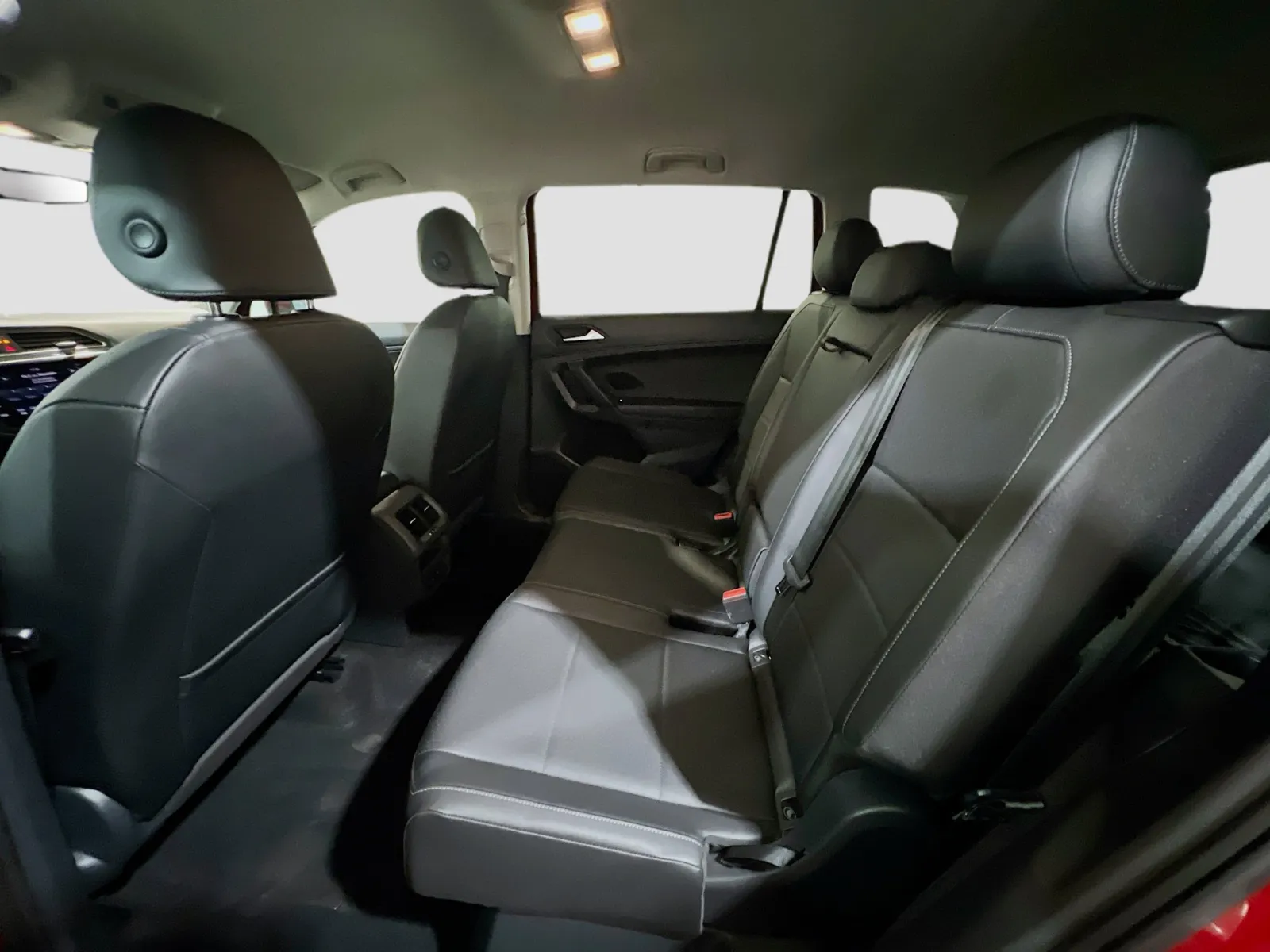 2019 Volkswagen Tiguan SE - Photo 16